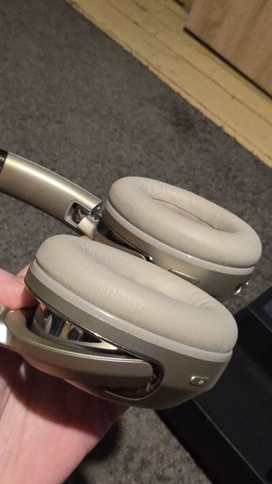 Słuchawki nauszne bezprzewodowe JBL Tour M2 Champagne