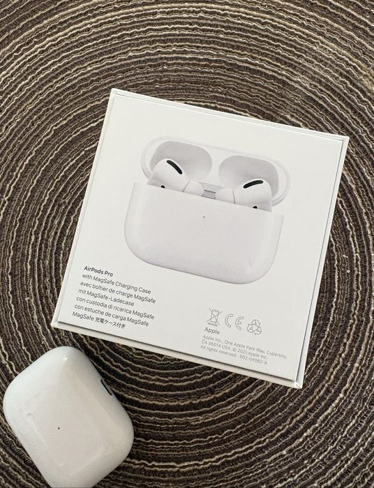 AirPods Pro 1° geração com MagSafe Charging Case e Lightning - só fone esquerdo
