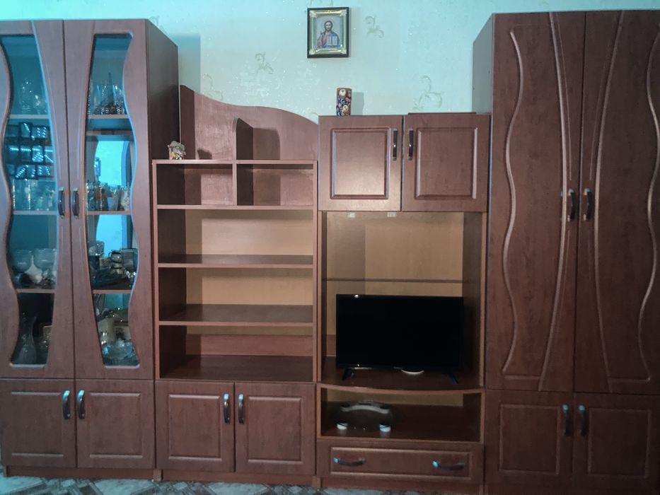 Продам стенку для гостинной