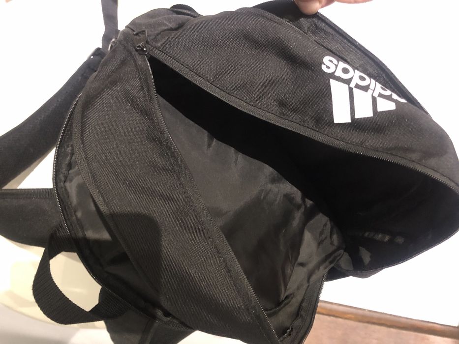 Наплічник -рюкзак  від Adidas .