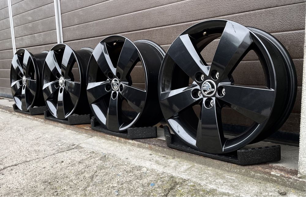 4x felgi aluminiowe 5x100 r16 et35 6J Alufelgi Czarne Oryginalne Skoda