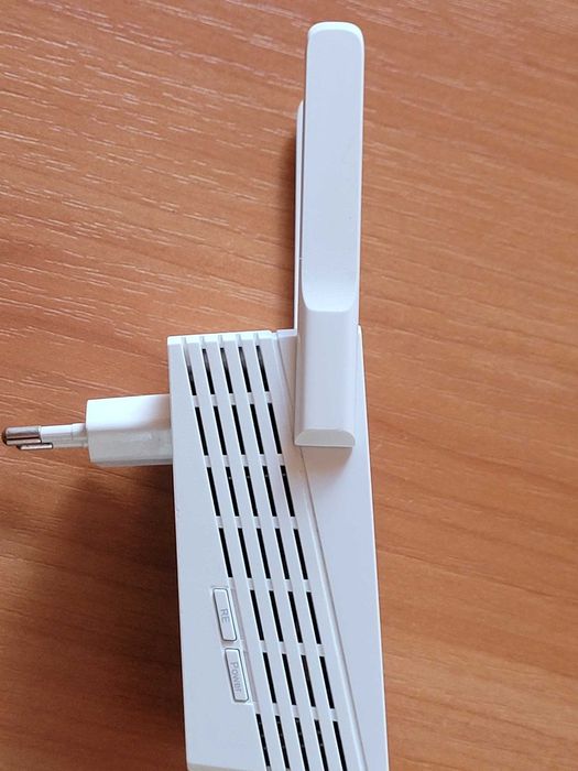 Підсилювач бездротового сигналу TP-Link  1588