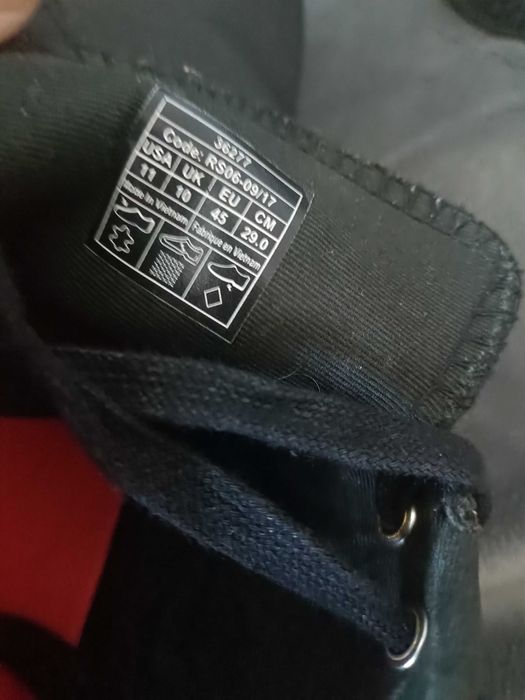 Робочі кросівки ,кеди