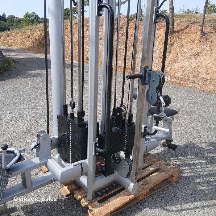 GYMAGIC- Multiestação ,5 postos  e barra de ligação GYM80