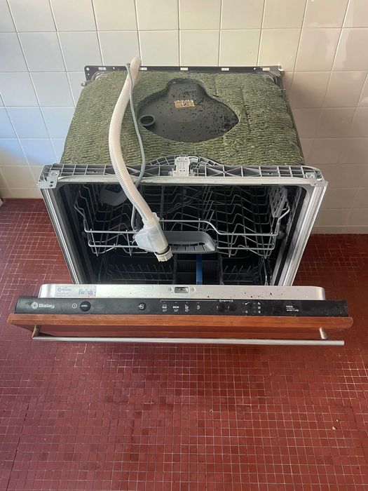 Máquina de Lavar Loiça Balay 3VF302NP