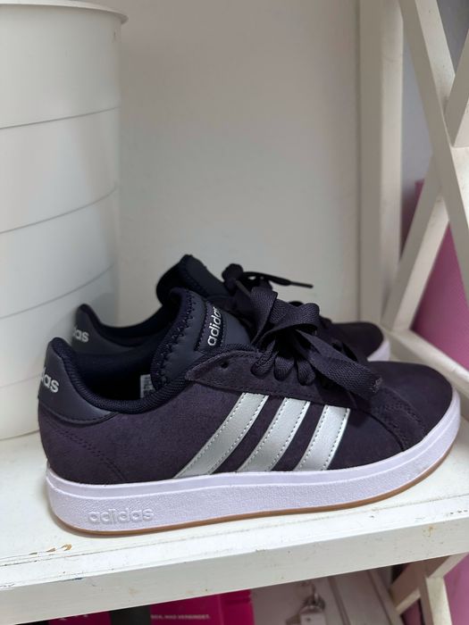 кросівки adidas grand court alpha 00s