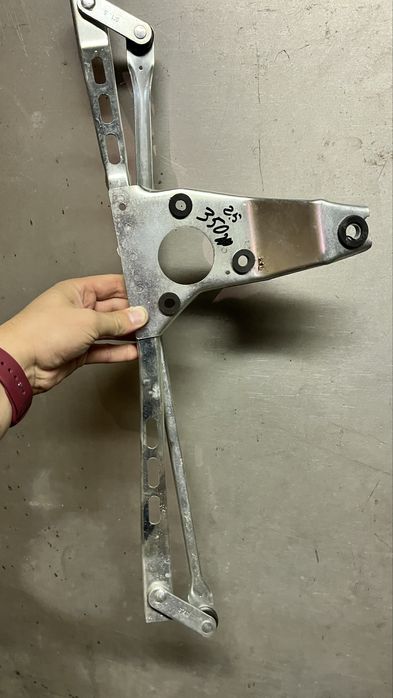 Трапеція двірників 2108