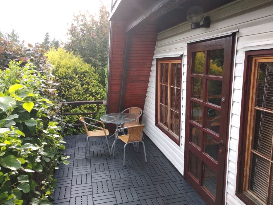 Domek letniskowy z kominkiem nad jeziorem Dzierzgoń w Rodowie Małym