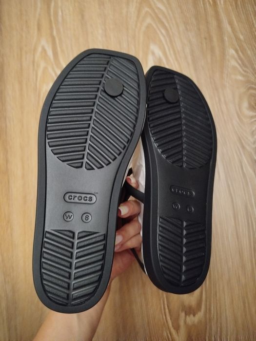Crocs w6  оригінал з бірками 35-36 розмір
