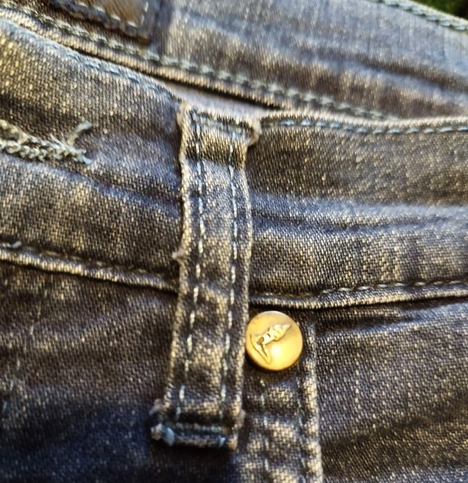 Oryginalne włoskie jeansy damskie Trussardi