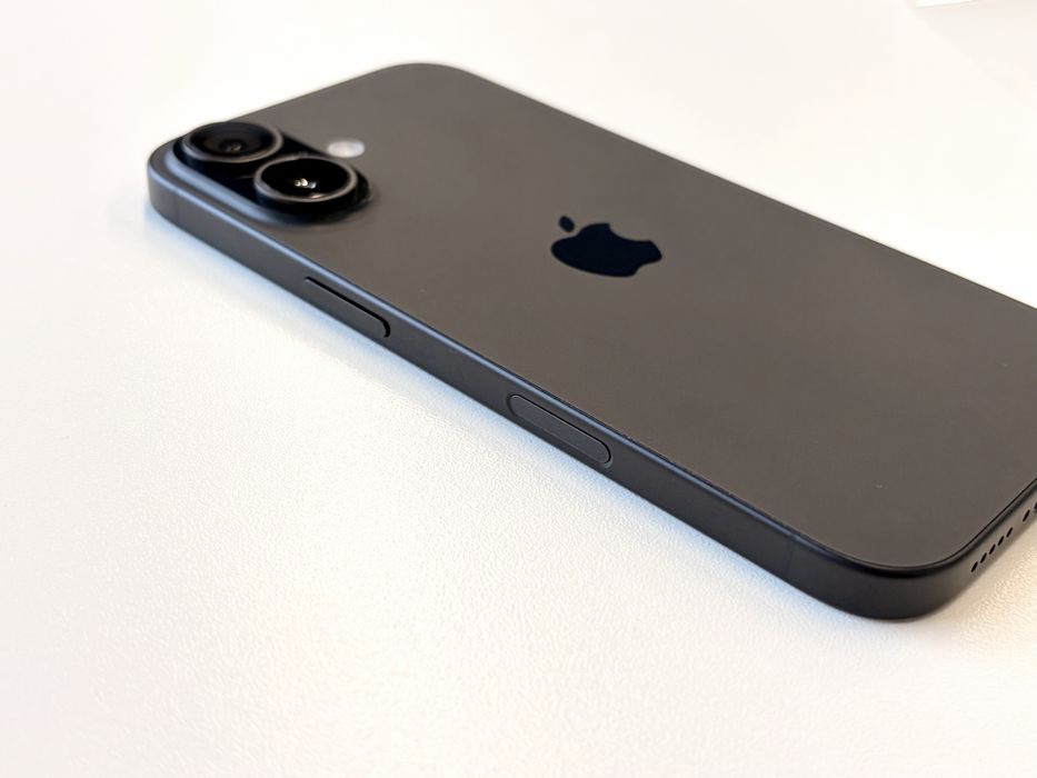 iPhone 16 128 GB Czarny 100% gwar apple, Sklep