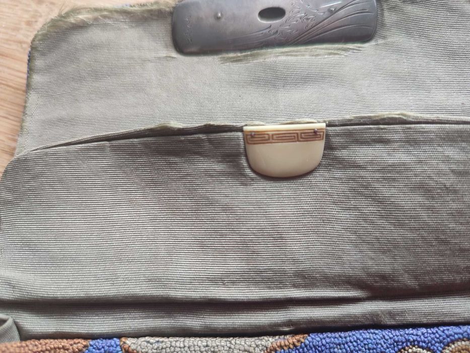 Jedwabna saszeta sakiewka z XIX wieku