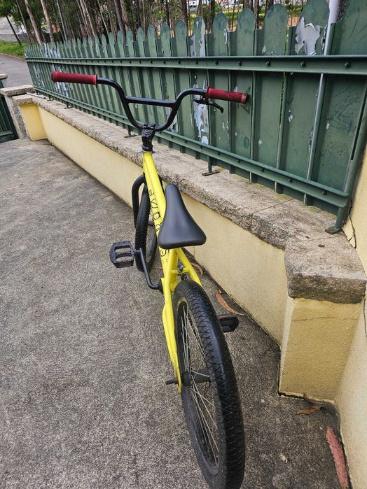 Vendo BMX freestyle