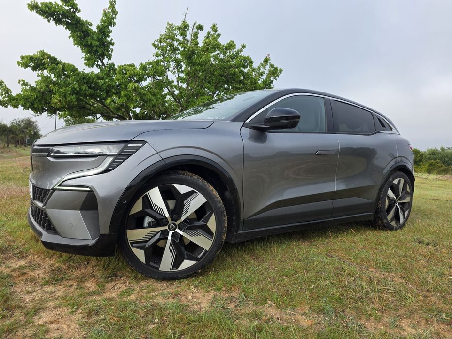 Megane E-tech EV60 Techno - RESERVADO -