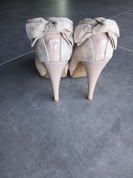 Sapato alto rosa dourado cerimónia festa