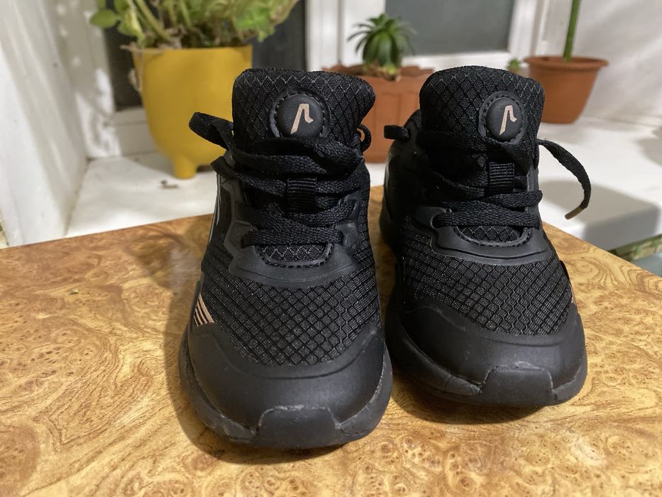 Дитячі кросівки унісекс