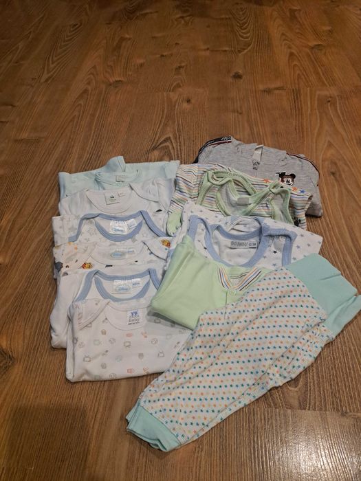 Paka ubranek dziewczęcych- r. 62