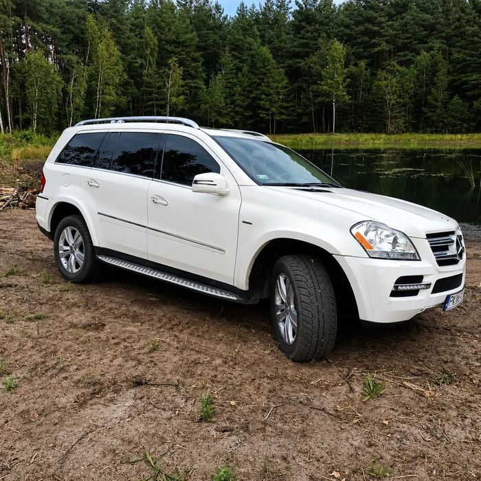 Mercedes-Benz GL Stan idealny , niski przebieg, bezwypadkowy