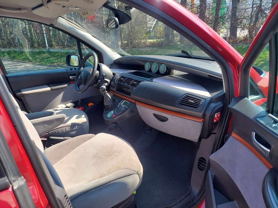 Citroen C-8 Exclusive  2004, 2.2 B/LPG