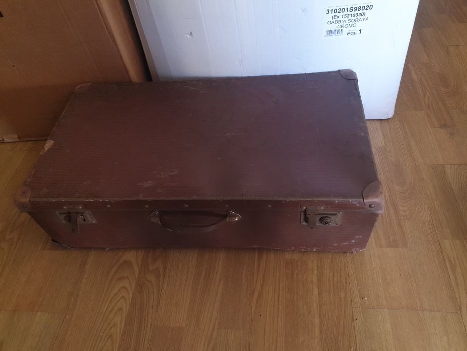 Várias Malas antigas