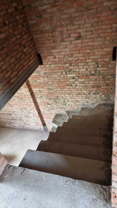 Продам таунхаус-БЕЗ КОМІСІЇ-Цегла+СТИЛЬНИЙ+УВАГА-Місцеві Комунікації!