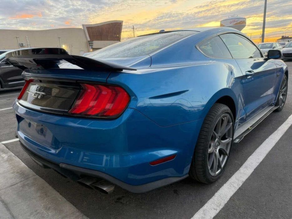 Ford Mustang GT Premium Coupe      2020
