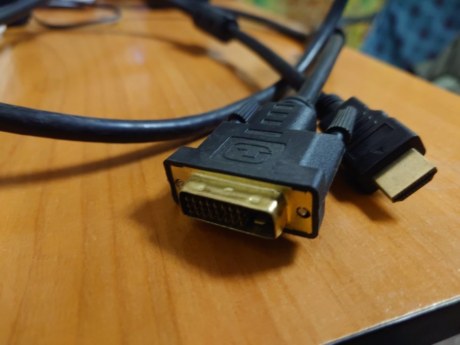 Кабелі різні HDMI, SCART-SCART, VGA, USB, антенный кабель с блочком