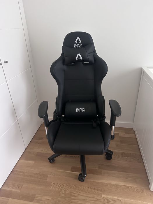 Cadeira Gaming ALPHA GAMER Zeta (Até 121 kg)