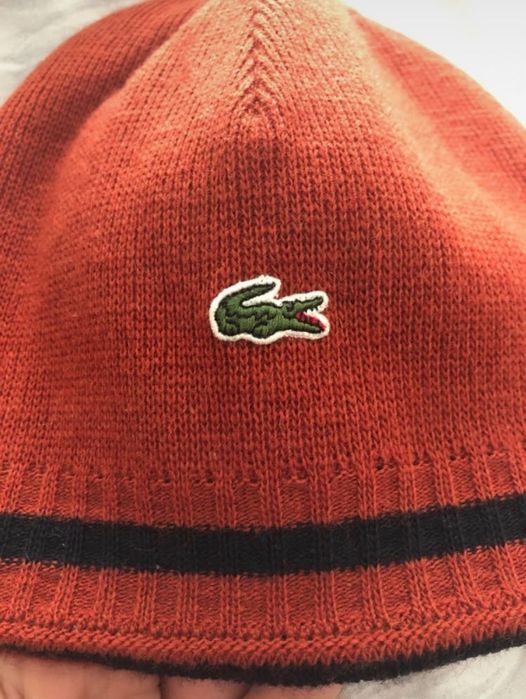 Gorro lacoste feminino