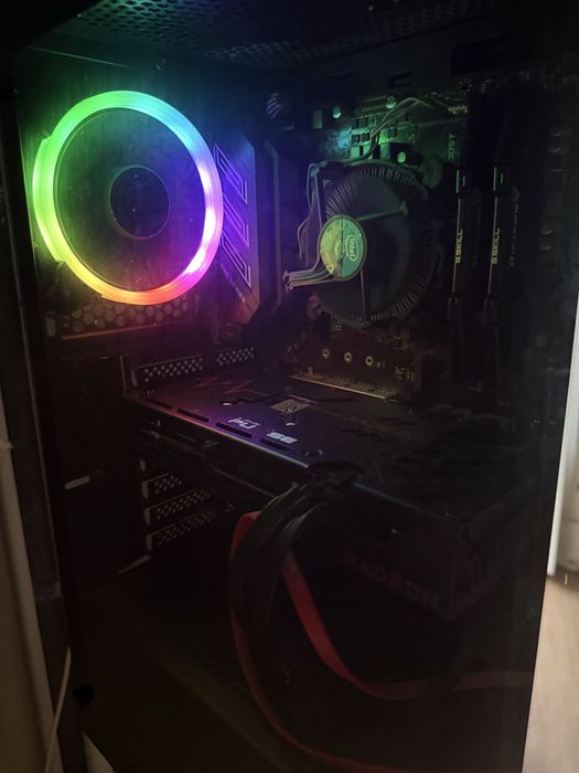 PC Gamer i7-9700KF | RX 6650 XT 8GB | 16GB RAM 3200MHz | Caixa RGB