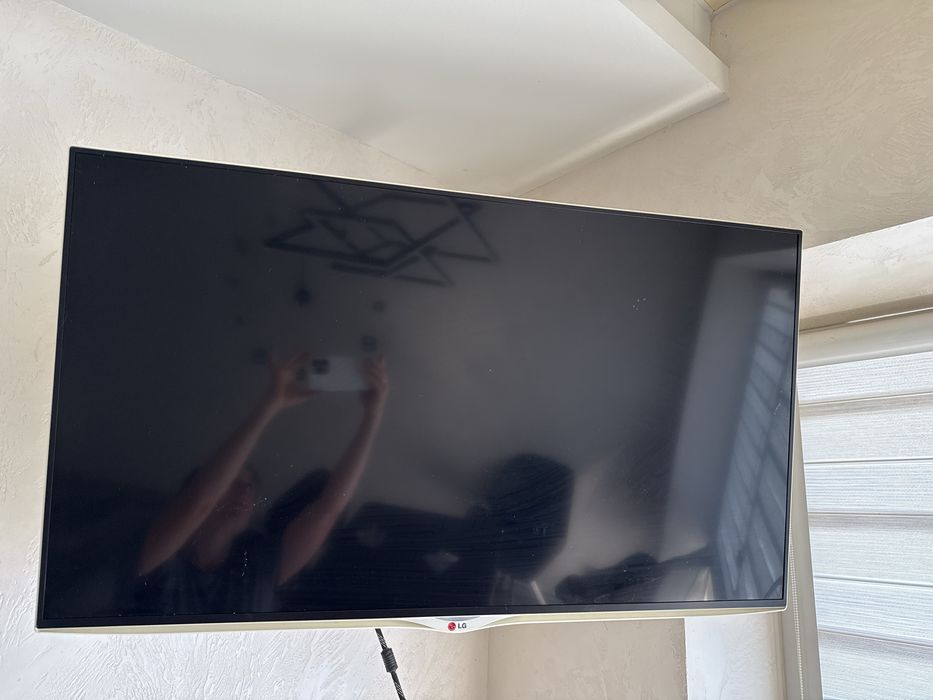 Телевізор LG 40UB800V, 40”, Ultra HD, Smart TV