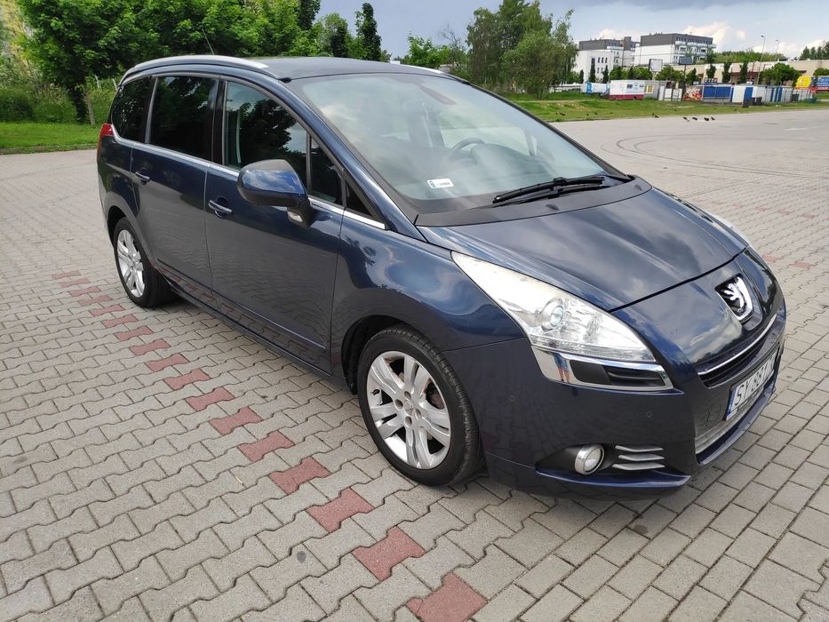 Peugeot 5008 Peugeot 5008 1.6 THP Family