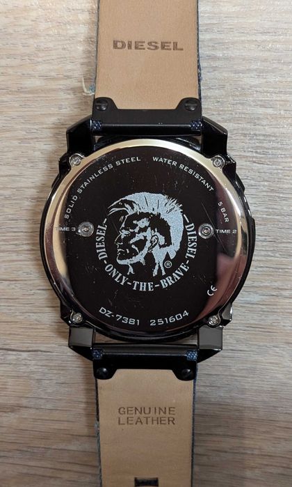 Часы Diesel DZ4309 Machinus DZ7381