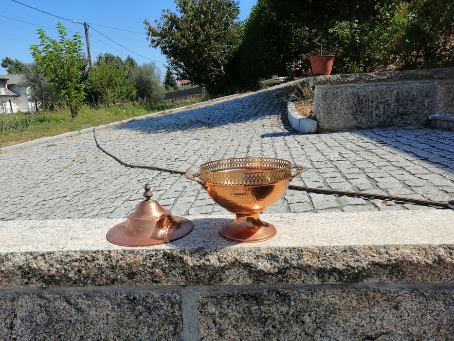Taça de cobre e latão