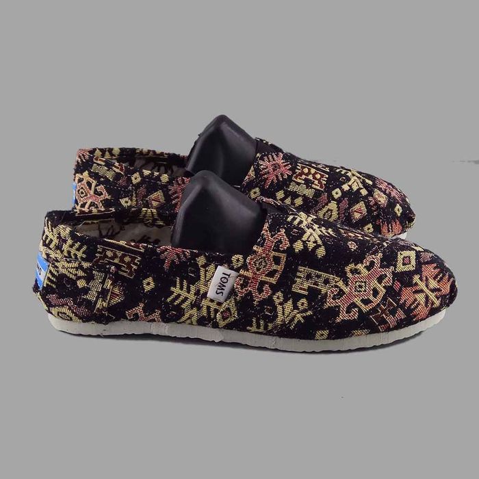 Эспадрильи Toms черные орнамент