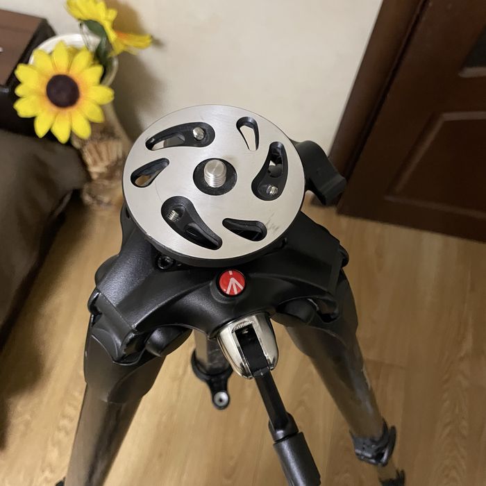 Штатив Manfrotto MT057C3-G