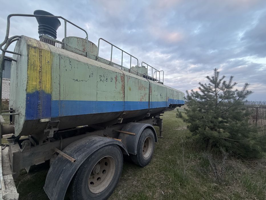 Полуприцеп, напівпричіп цистерна  ЧМЗАП ТЗ-22