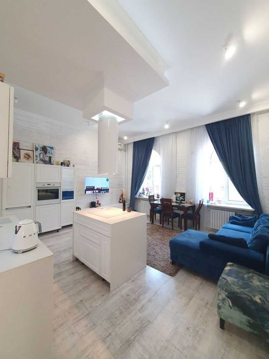 Продам 3-комнатную Центр парк Шевченко Жуковского Нагорный !