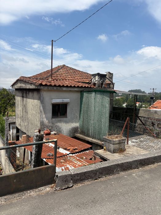 Vendo casa para restauro