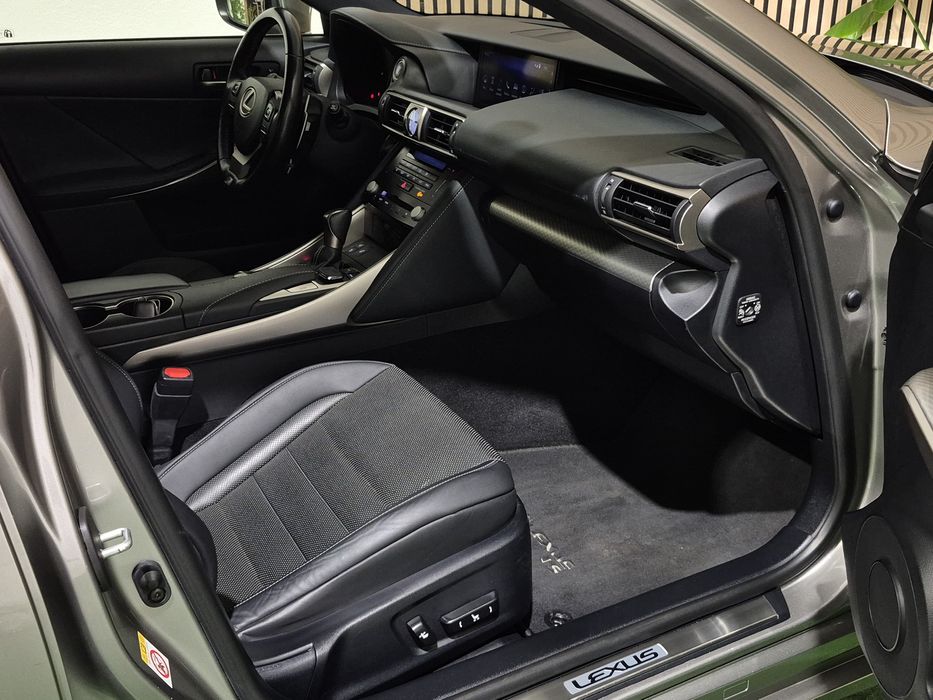 Lexus IS 200T - 245cv - AUTOMÁTICO | GARANTIA | 65.000KM - F SPORT