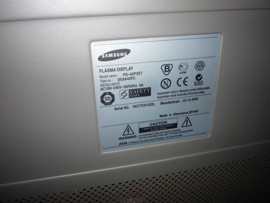 Plasma Samsung 107 cms (não liga): 5 euros