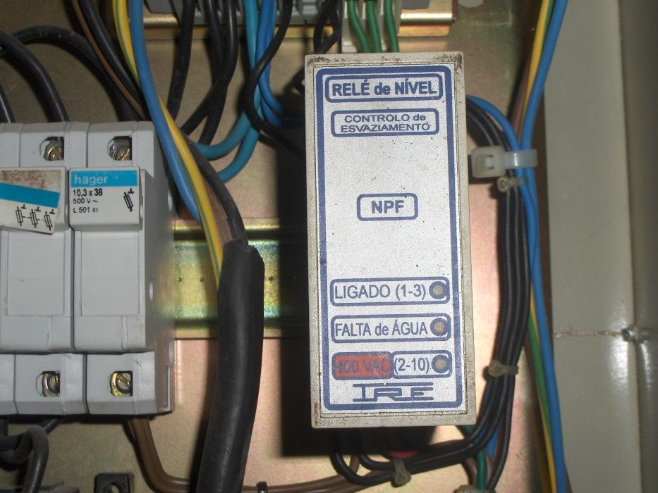 quadro GRUNDFOS sondas para 2 bombas trifásico,