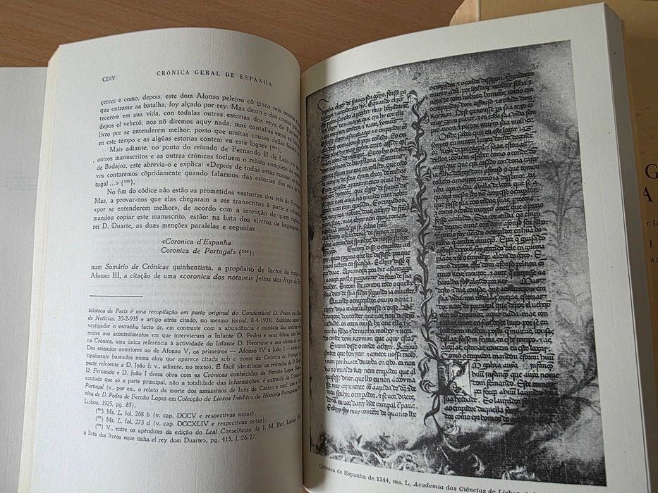 3 volumes da "Crónica Geral de Espanha de 1344"