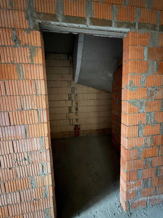 Цегляний будинок в Ірпені  130 м²  4,5 сотки  газ