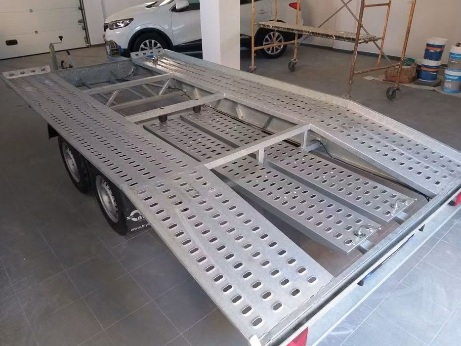 Atrelado porta carros 2700kg