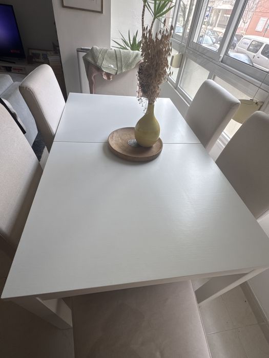 Mesa branca extensivel