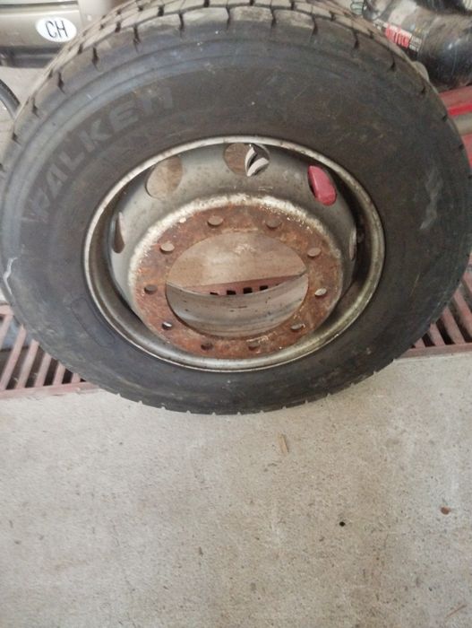 Pneus camião usados