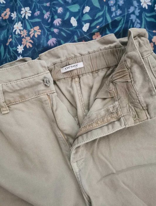 Oliwkowe Khaki spodnie jeansowe