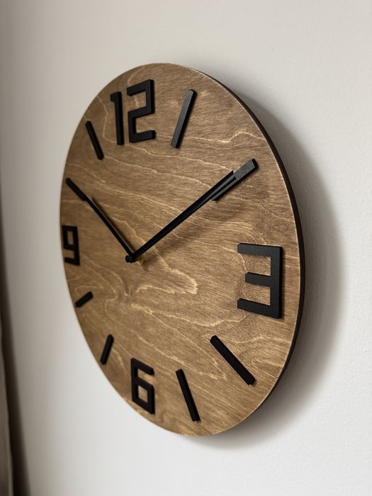 Drewniany zegar ścienny styl loft