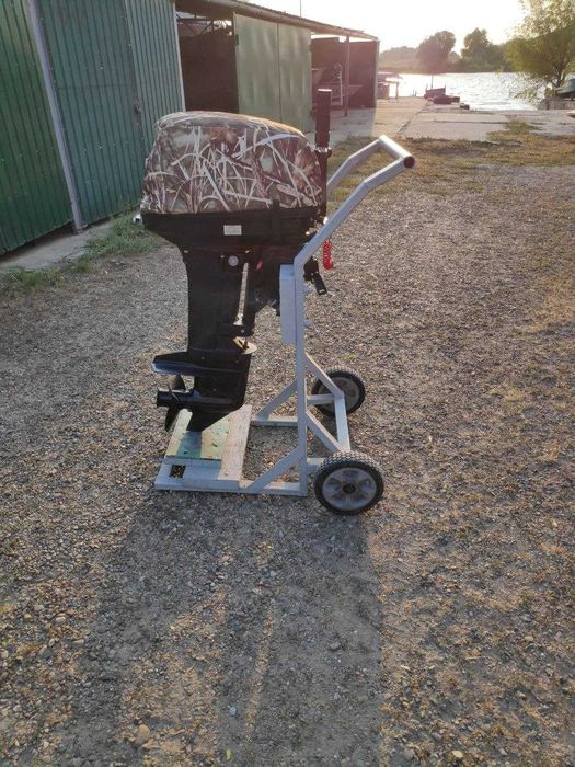 Катер Неман-1 с мотором Tohatsu M18 и местом на причале в Маяках.